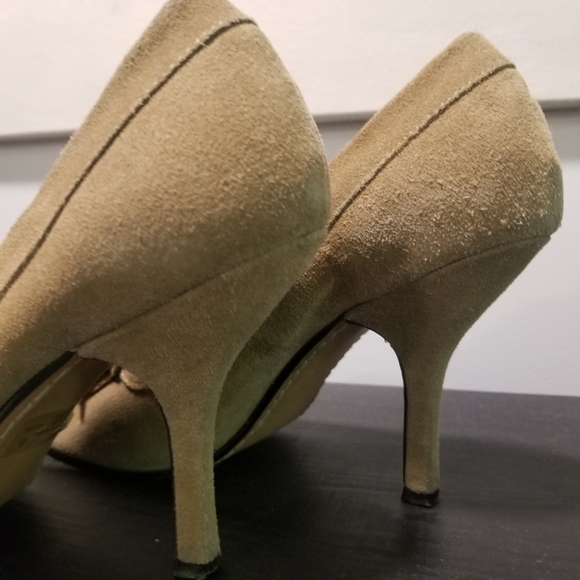 Shoes - Picture 3 of 5